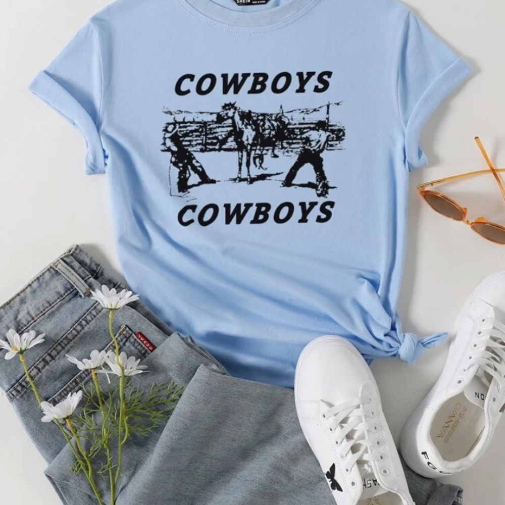 western T-shirt!🤍